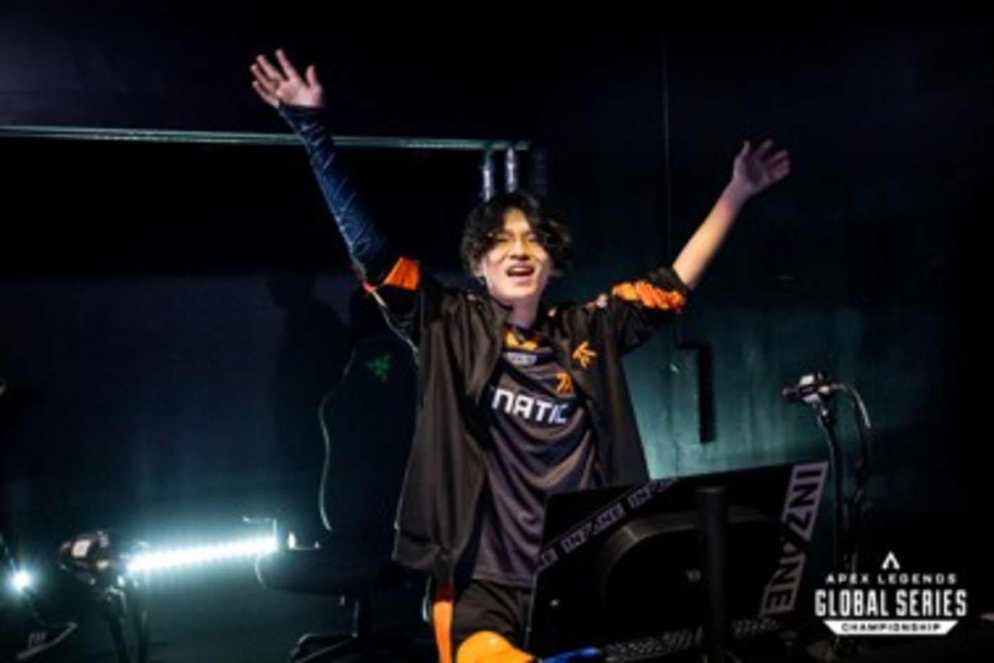 Fnatic Profi-Gamer YukaF feiert